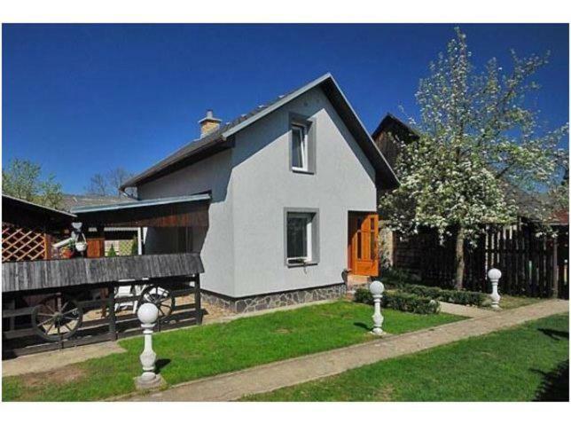 Privát MRÁZIK Vila Partizanska lupca Exterior foto